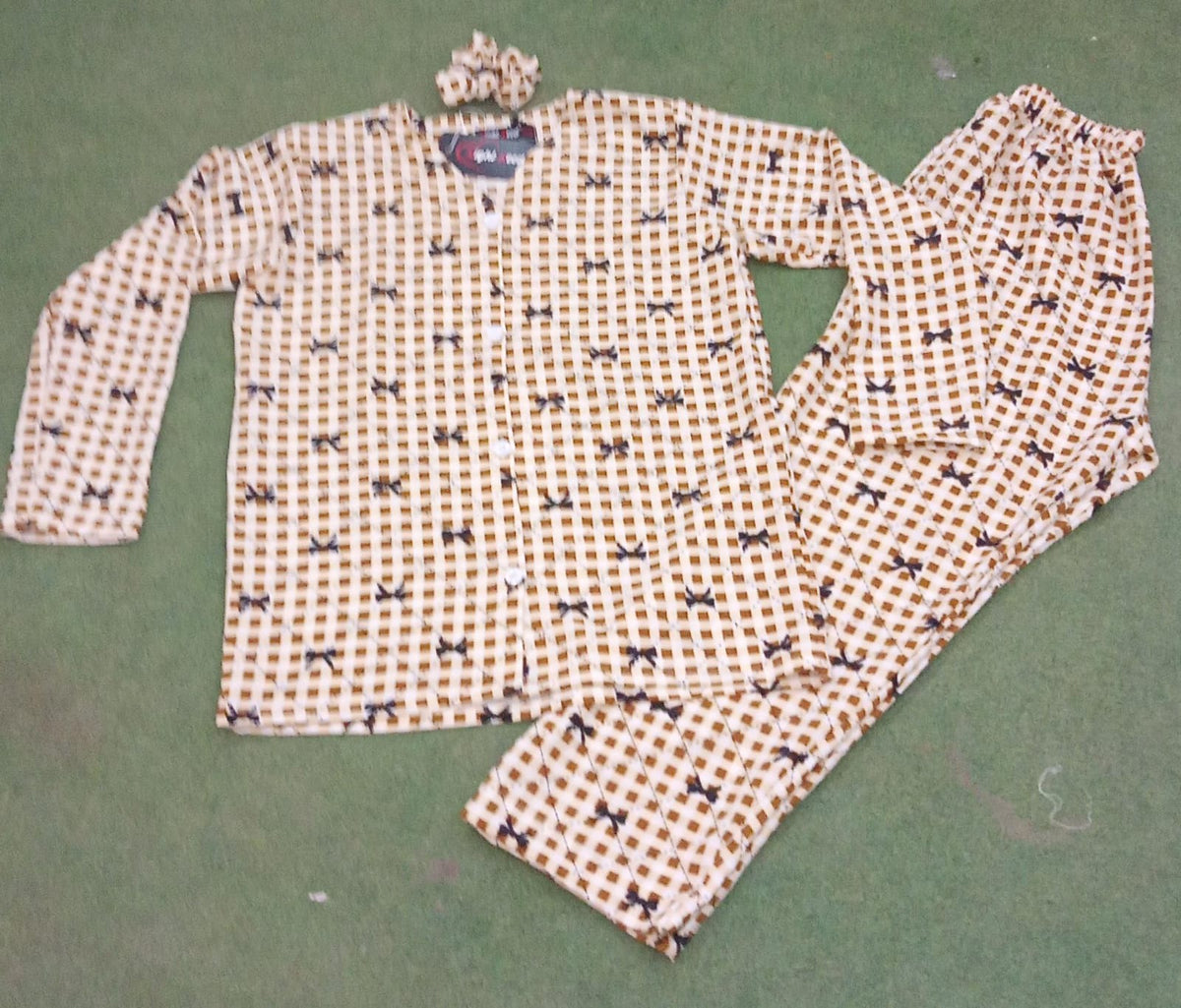 Brown Checkered Bow Printed Crinkled Cotton Night Suit